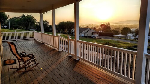Quiet Home in Harrisonburg with Spectacular Shenandoah Valley Views.