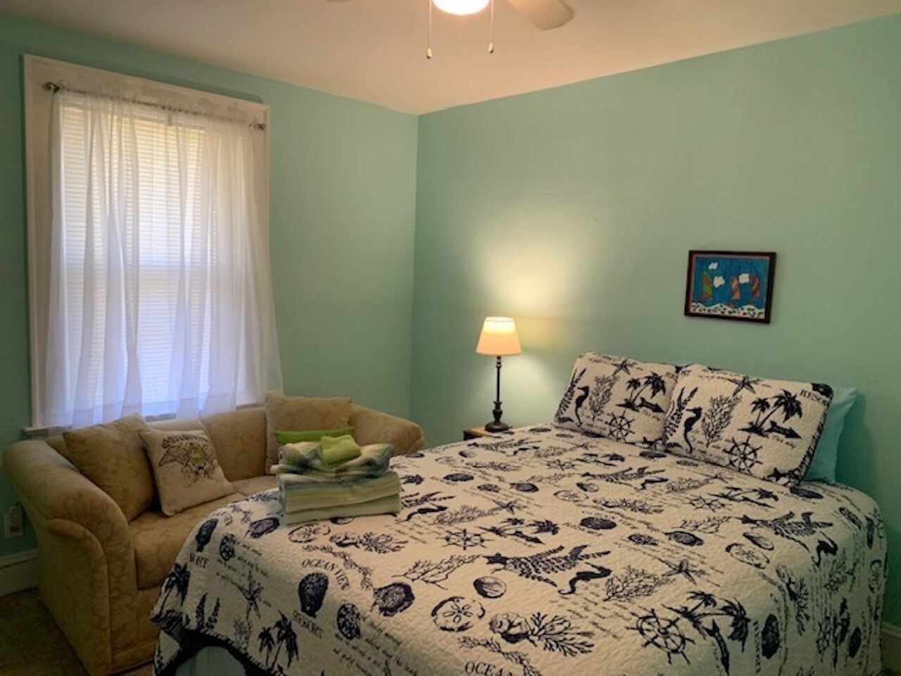 3 bedrooms, free WiFi, bed sheets, wheelchair access