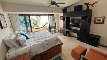 1 chambre, coffres-forts dans les chambres, bureau