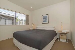 3 dormitorios, wifi gratis, ropa de cama