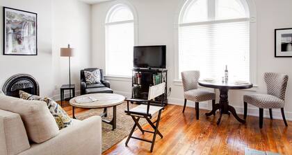 Old Met #306 | 1 Bedroom, 2 Bath
