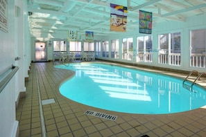 Piscine couverte, piscine extérieure