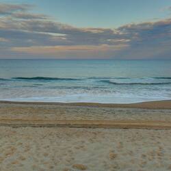 Na praia