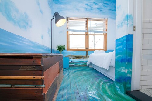 The High Tide Studio #6