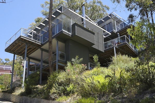 Your holiday home set amongst the gum trees!