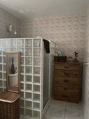 Shower, hair dryer, towels, soap - Survival Nice Apartment in Aguadilla PR (Aguadilla)