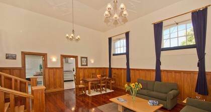 The Orange Lodge - Petone - Wellington - Broadband