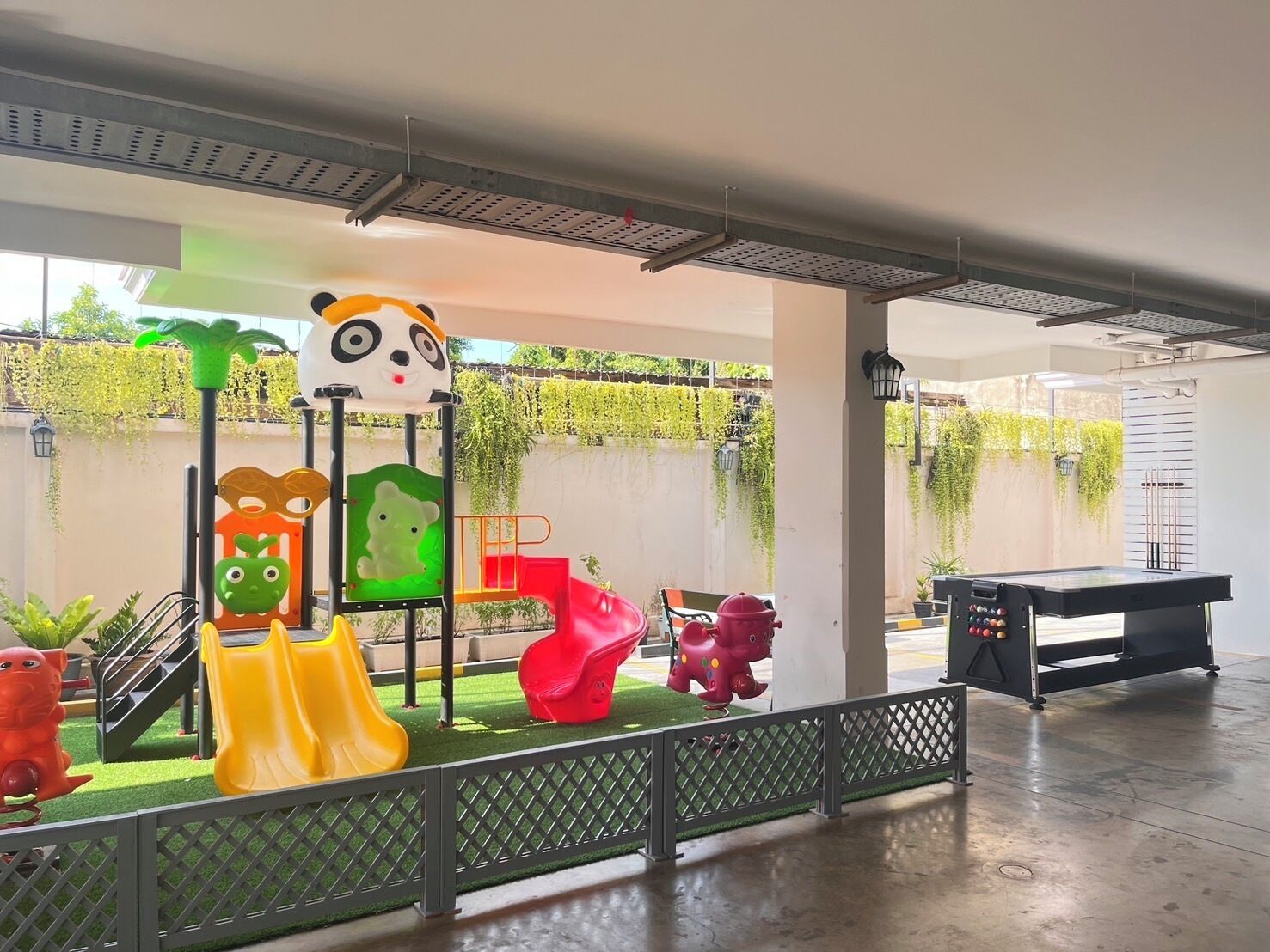 children’s play area – outdoor