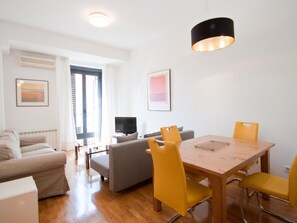 TV - Modern flat PLAZA MAYOR Lift (Madrid)