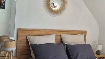 Fer et planche Ă repasser, Wi-Fi gratuit, draps fournis