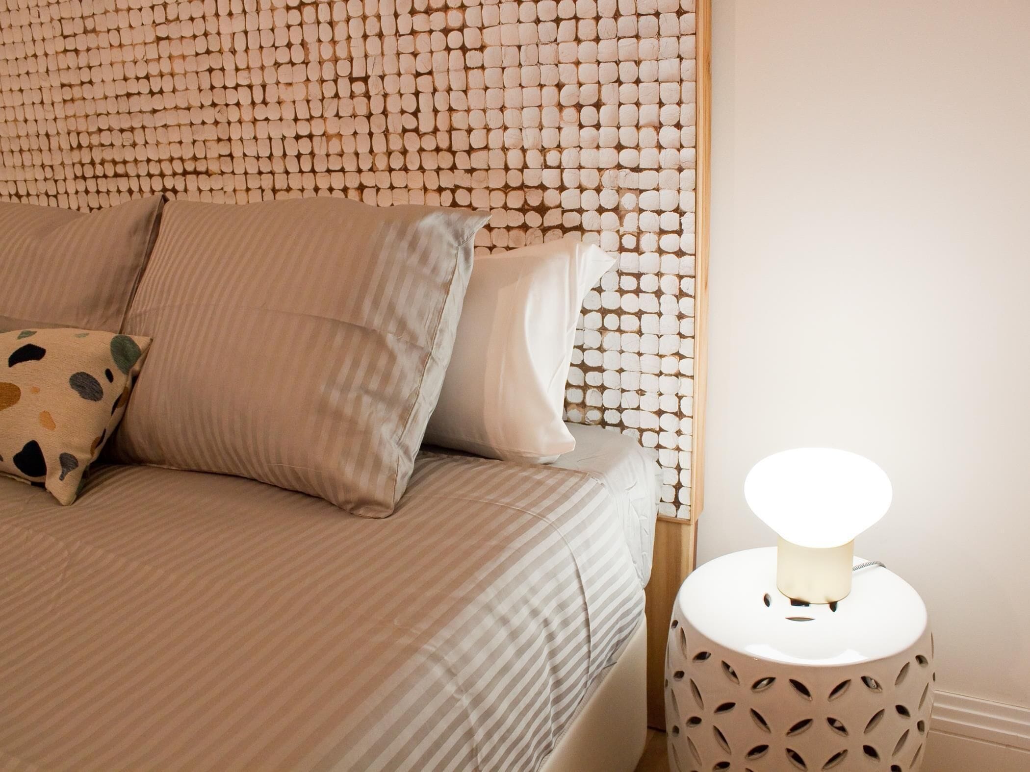 3 slaapkamers, een strijkplank/strijkijzer, internet, beddengoed