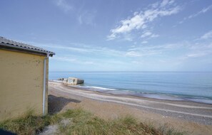 Beach nearby, fishing - 4 bedroom beautiful home in Frøstrup (Frøstrup)