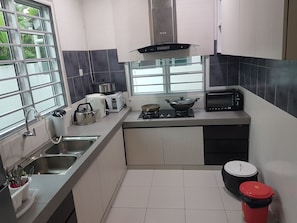 Private kitchen - Sitiawan Homestay (Sitiawan)