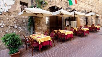 Ristorazione all'aperto