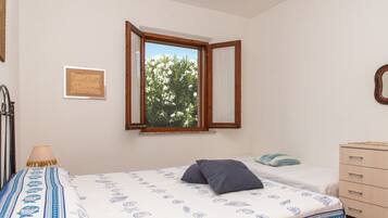 2 Schlafzimmer, Bügeleisen/Bügelbrett, kostenloses WLAN, Bettwäsche