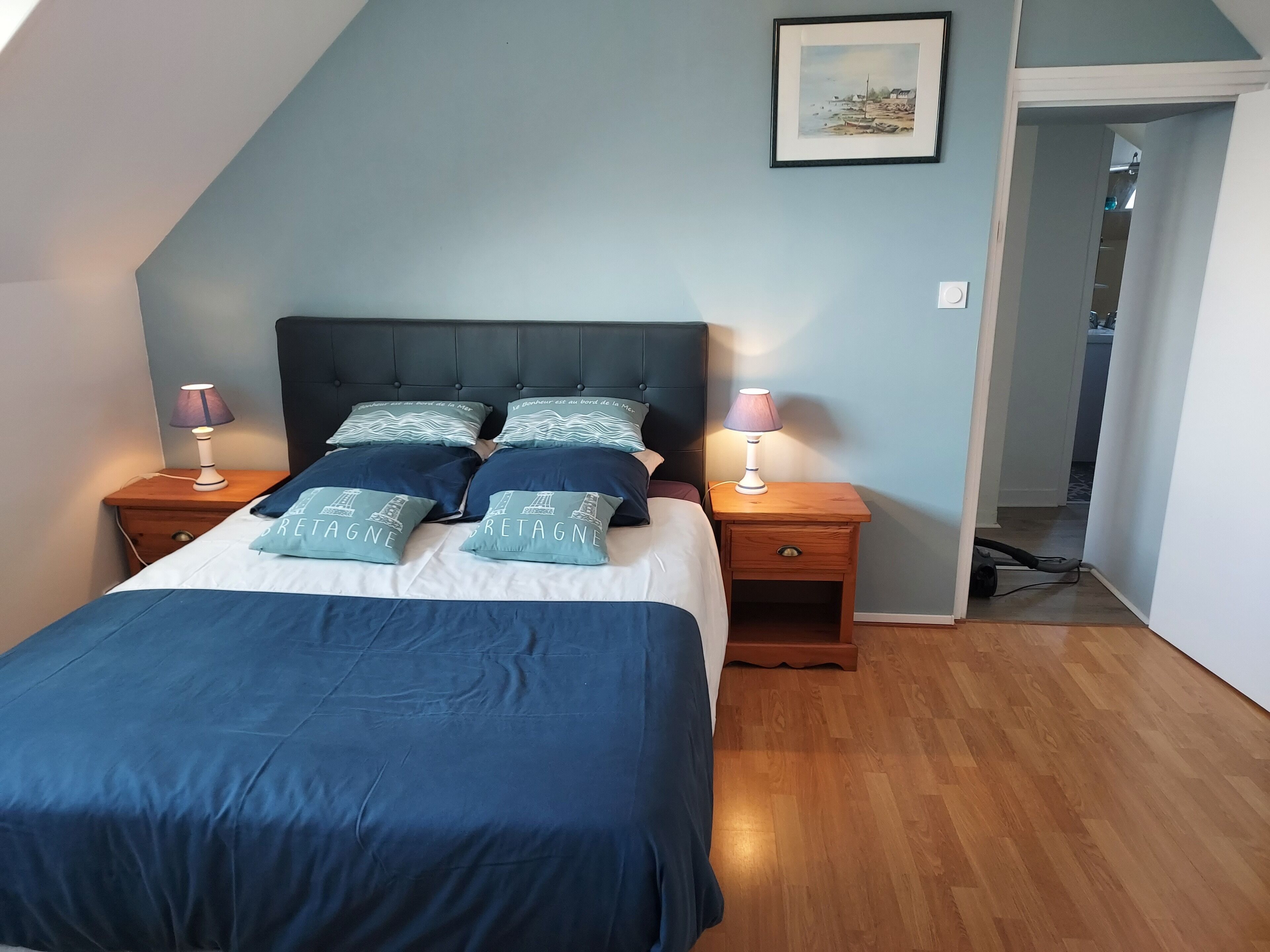 4 soverom, strykejern/-brett, wi-fi (inkludert) og sengetøy