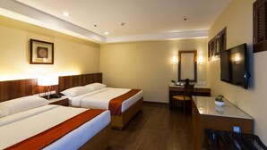 Superior Family Room (NO VIEW) | 미니바, 책상, 간이 침대, 무료 WiFi