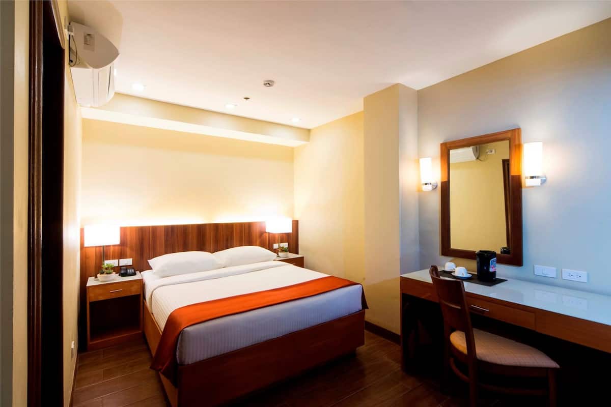 Kamar Premier | Minibar, meja kerja, tempat tidur lipat/tambahan, dan Wi-Fi gratis