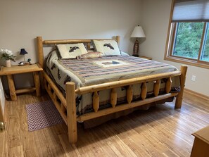 4 chambres, fer et planche à repasser, accès au Wi-Fi (inclus)