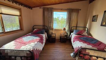 4 habitaciones, tabla de planchar con plancha y wifi gratis