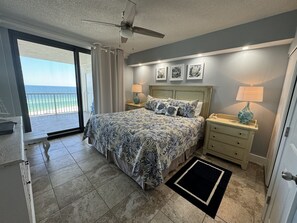 3 室のベッドルーム、アイロン / アイロン台、WiFi (無料)、ベッドシーツ