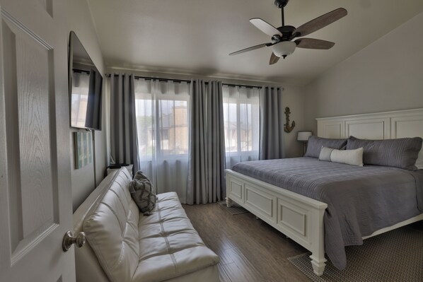 2 bedrooms, in-room safe, iron/ironing board, travel cot