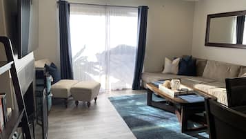 TV connectée, cheminée, Netflix, Hulu