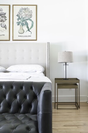 6 bedrooms, iron/ironing board, free WiFi, bed sheets - Amazing Hampton's Styled Getaway (Water Mill)