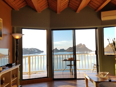 AMAZING VIEWS from this spacious 2 bed 2 bath 