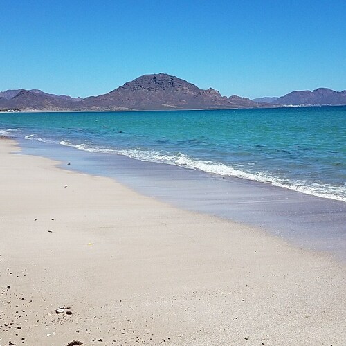 AMAZING VIEWS from this spacious 2 bed 2 bath 