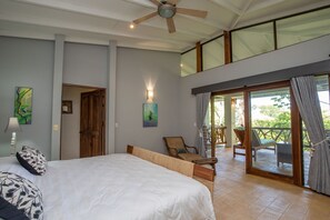 Superior Villa, 4 Bedrooms, Private Pool, Ocean View | 3 bedrooms, desk, iron/ironing board, free WiFi - Casa de Paz - Portasol Living (Savegre)