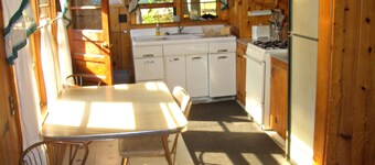 Charming Cabin on Chain-of-Lakes