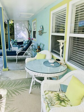 Outdoor dining - FULLY RENOVATED BEACH BUNGALOW! A COUPLES very own COZY and PRIVATE   paradise. (Sarasota)