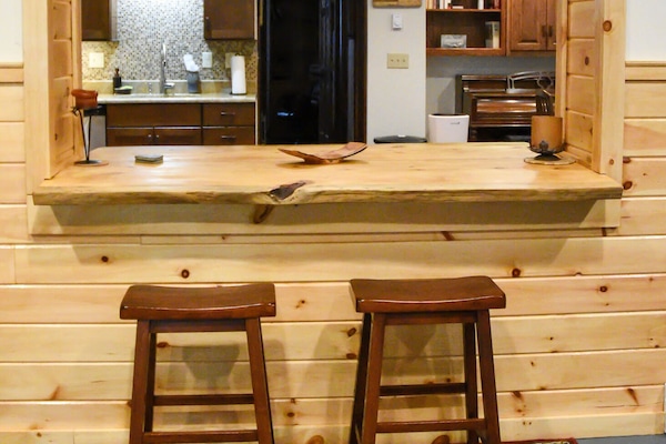 View of Kitchen from Livingroom.