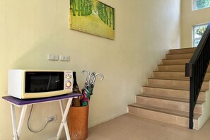 ทีวีจอแบน