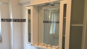 Villa, 4 Bedrooms | Bathroom | Shower, hair dryer, towels - Mudanya Villa (Mudanya)