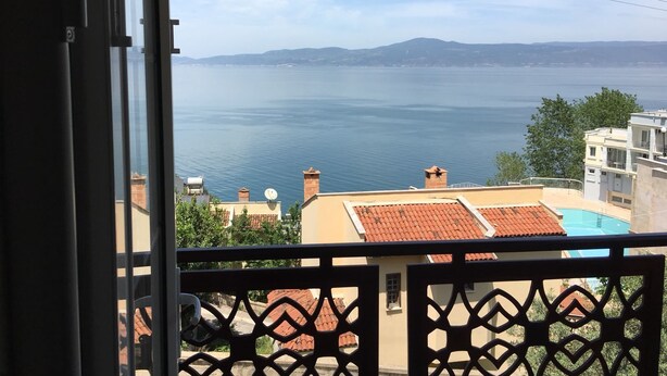 Villa, 4 Bedrooms | Balcony - Mudanya Villa (Mudanya)