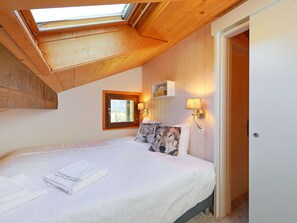 2 bedrooms, travel crib, free WiFi - Beautiful apartment for 4 people with WIFI, TV, balcony and pets allowed (Alpe Des Chaux)