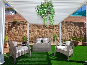 Terrace/patio - Beautiful private villa for 7 people with private pool, A/C, WIFI, TV and patio (Caulés)