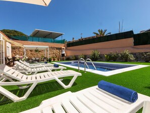 Pool - Beautiful private villa for 7 people with private pool, A/C, WIFI, TV and patio (Caulés)