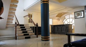 Lobby - Hotel Sri Kamal International (Solapur)