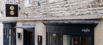 八號飯店