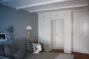 Unclassified image, 5 of 17, button - Stutenhof - Stutenhof EG (Sylt)