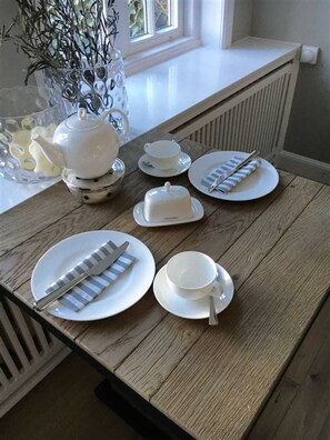 Unclassified image, 2 of 17, button - Stutenhof - Stutenhof EG (Sylt)