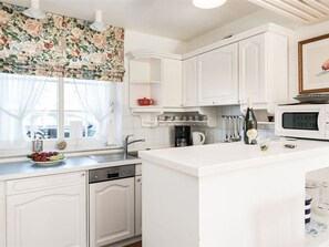 Køleskab, mikrobølgeovn, ovn, opvaskemaskine