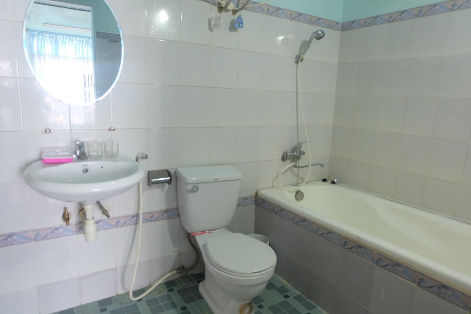 Shower, free toiletries, hair dryer, slippers