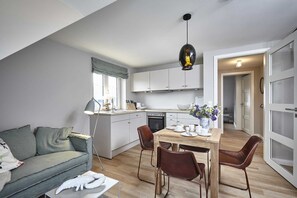 صورة غير مصنفة، 2 من 9، زرّ