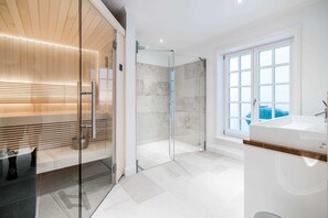 Immagine non classificata, 5 di 22, pulsante