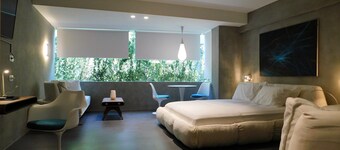 101 Adrianou Luxury Urban Stay