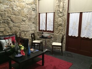 Lobby sitting area - Clerigos H Apartments (Porto)